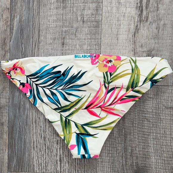 🔥 Billabong Island Hop Knotted Swim Bikini Bottom - Picture 2 of 9
